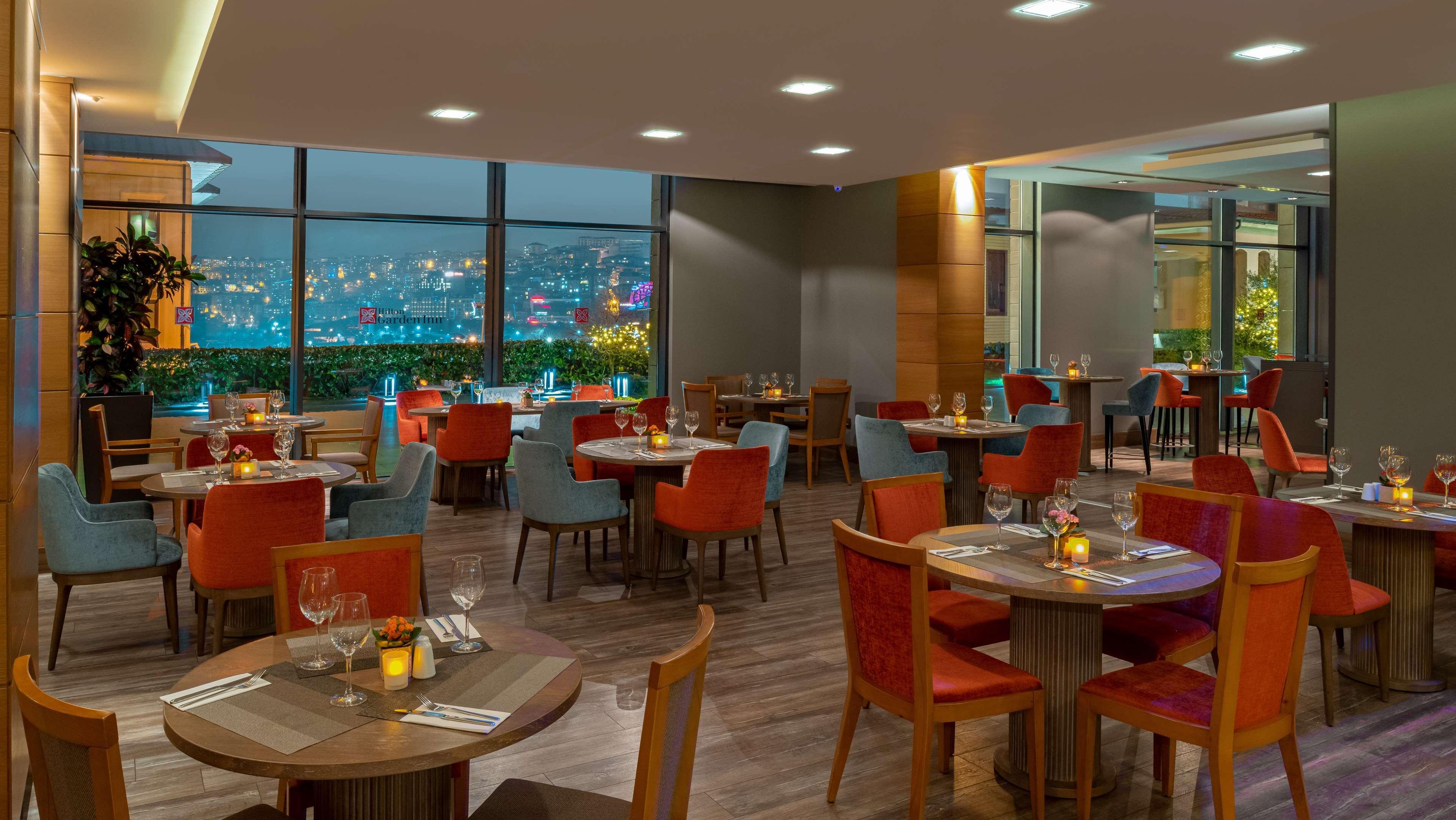 Готель Dosso Dossi & Golden Horn 5*