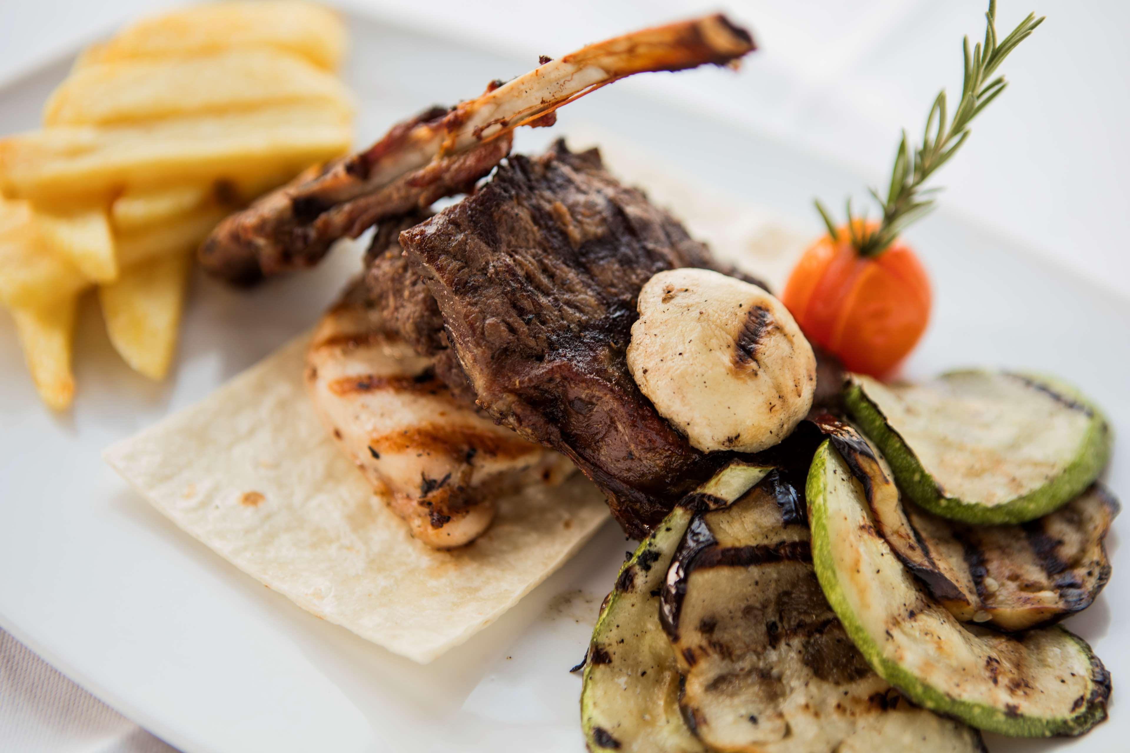 Dosso Dossi & Golden Horn Готель 5*