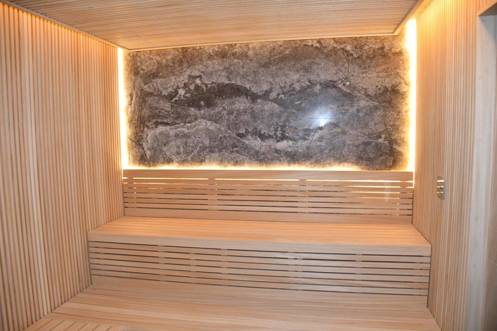 Dosso Dossi & Golden Horn Готель 5*
